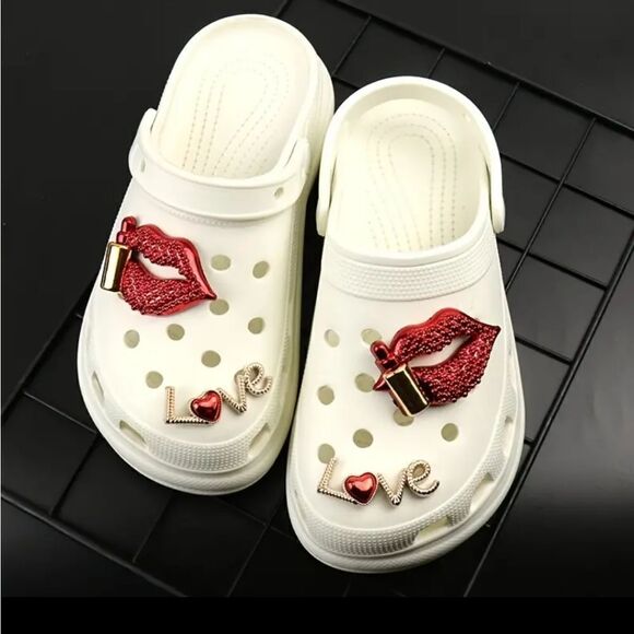 6pc. Glamour Croc Charms - Picture 2 of 6